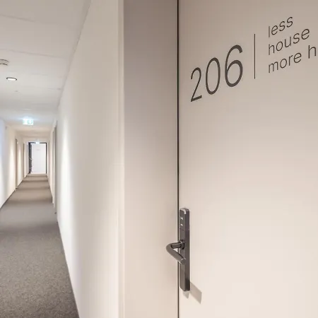 At - Late Arrival Self Check In グラーツ