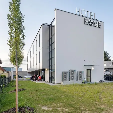 At - Late Arrival Self Check In ホテル グラーツ