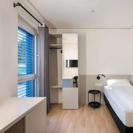 ホテル At - Late Arrival Self Check In