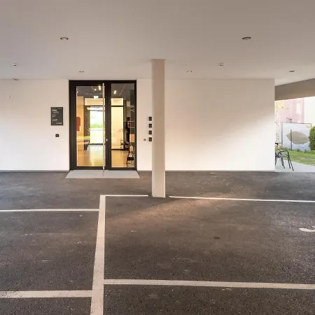 At - Late Arrival Self Check In