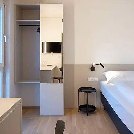 At - Late Arrival Self Check In Hotel Štýrský Hradec