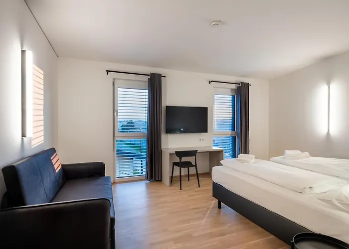 At - Late Arrival Self Check In Graz